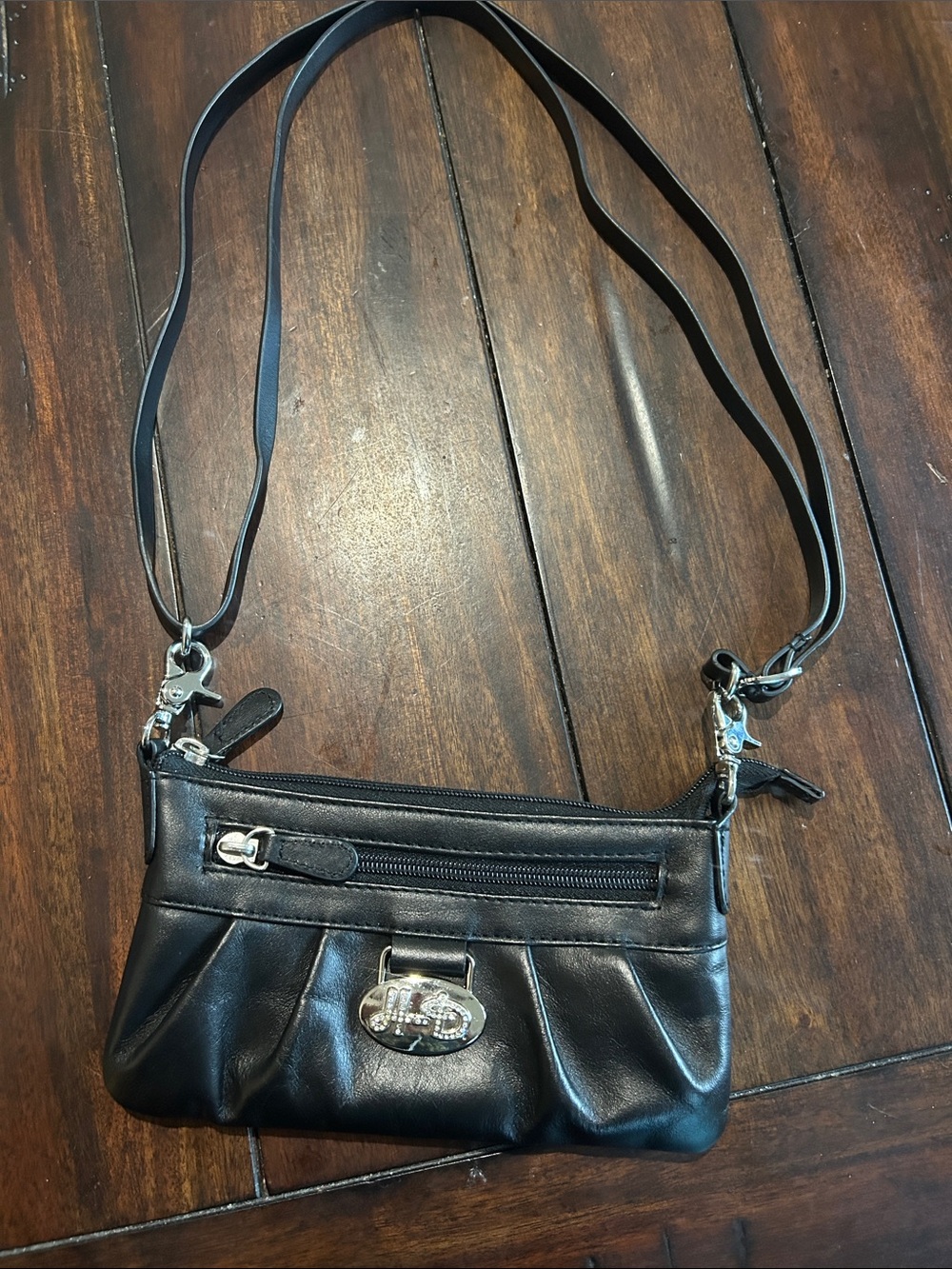 Harley-Davidson Black Leather Crossbody Shoulder Bag with Silver Hardware